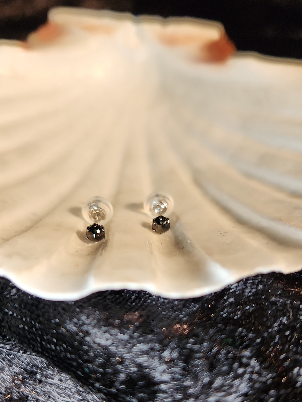 Black Diamond 0.3ct In Platinum Setting